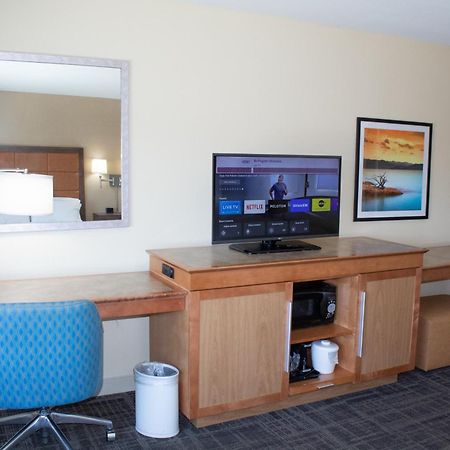 Hampton Inn & Suites Big Rapids, Mi Екстер'єр фото
