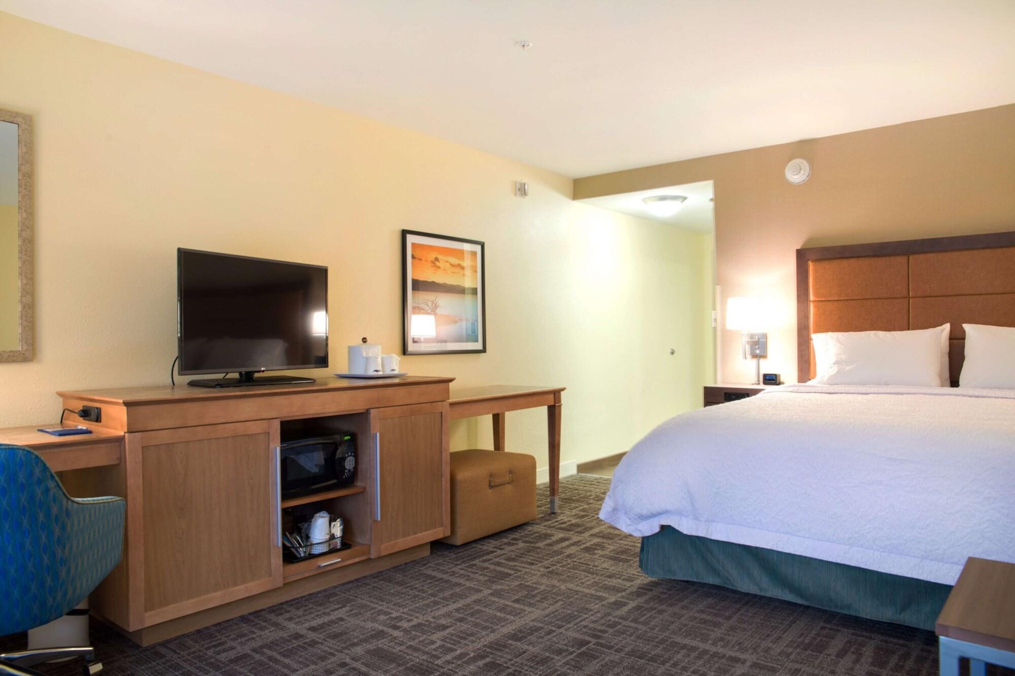 Hampton Inn & Suites Big Rapids, Mi Екстер'єр фото