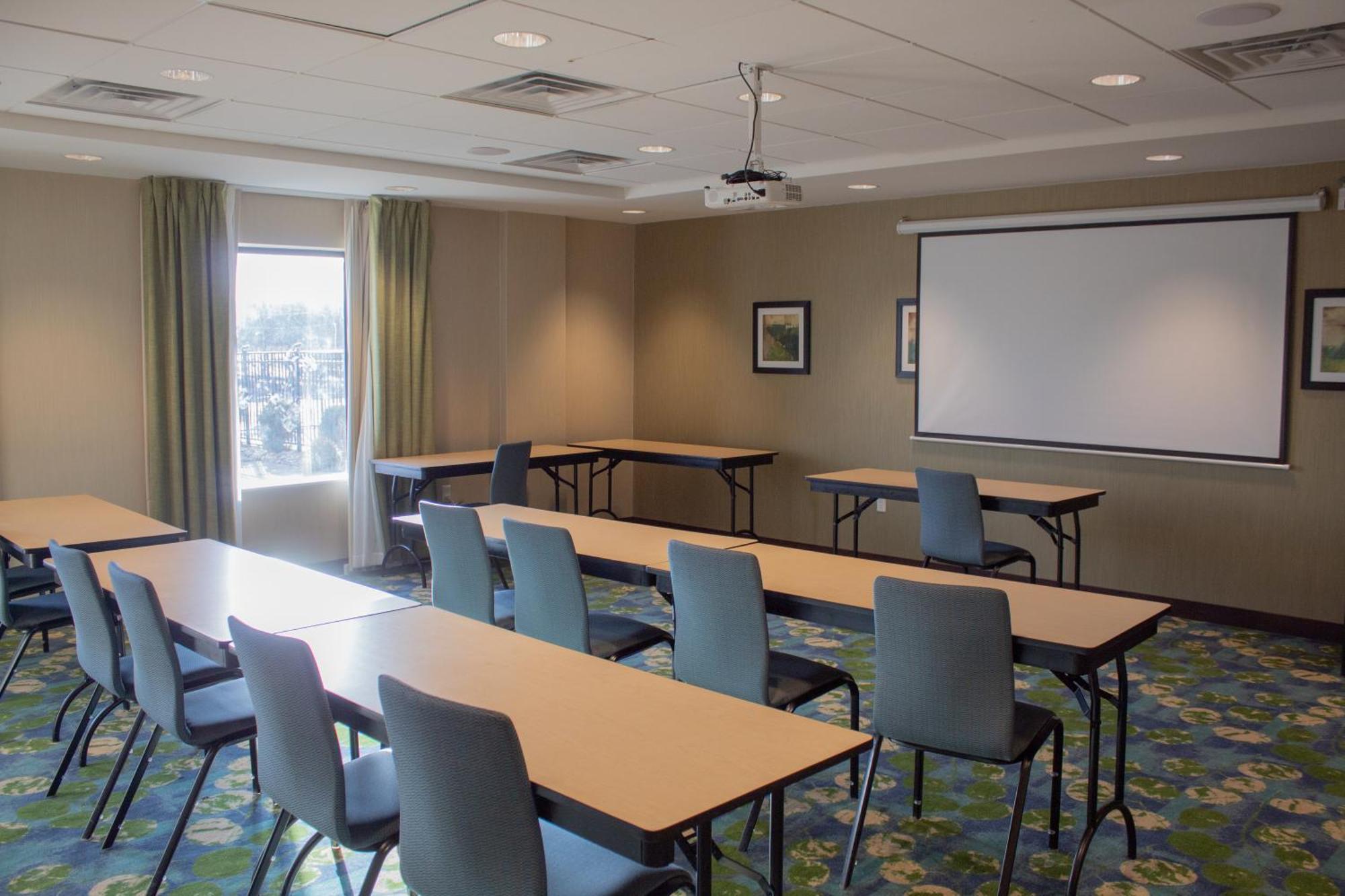 Hampton Inn & Suites Big Rapids, Mi Екстер'єр фото