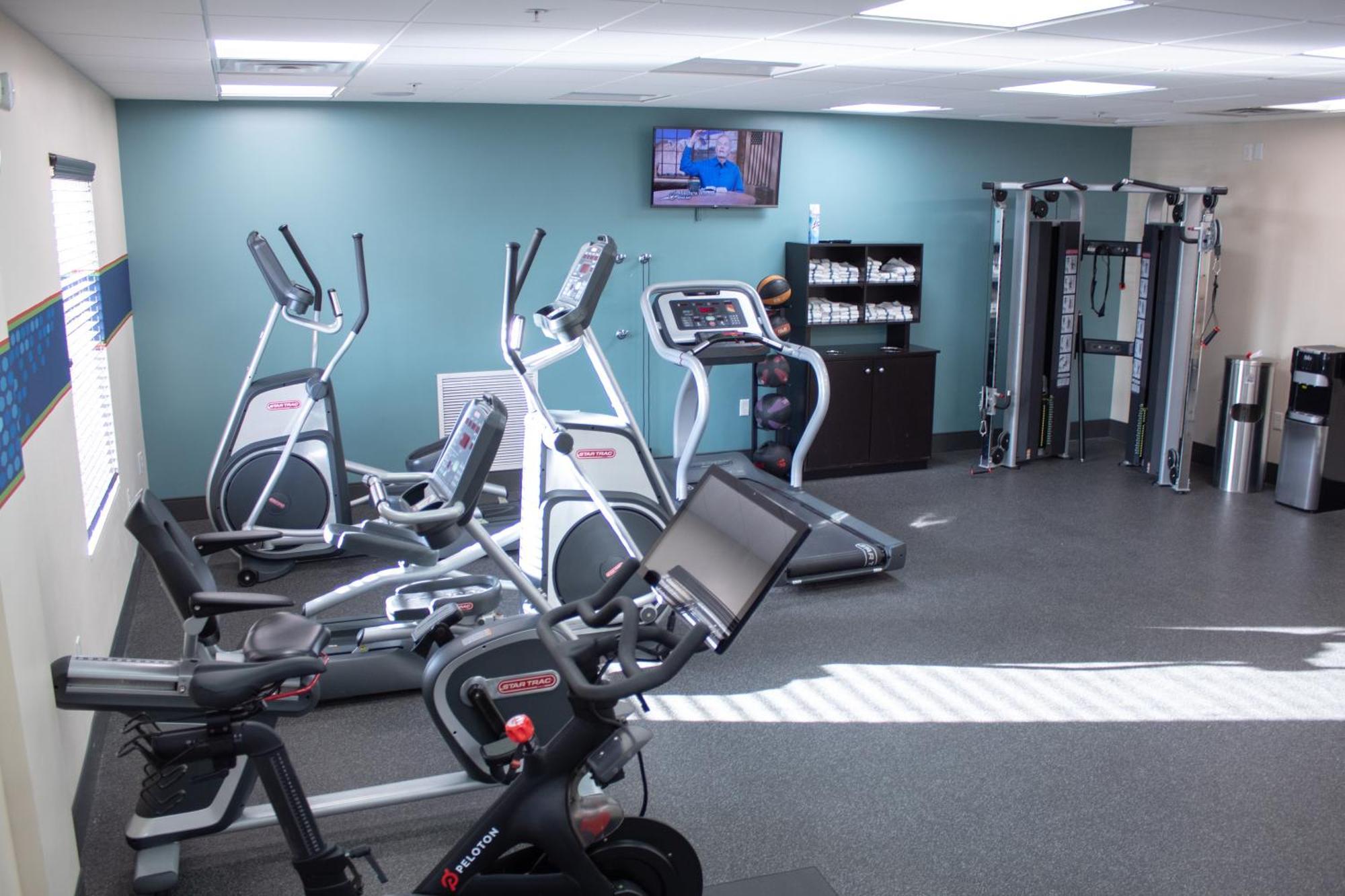 Hampton Inn & Suites Big Rapids, Mi Екстер'єр фото